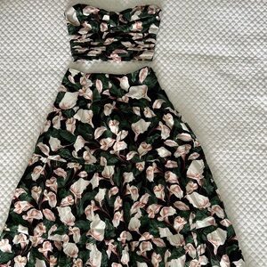 EXPRESS brand Tiered Skirt with Sweetheart Style cut out Top